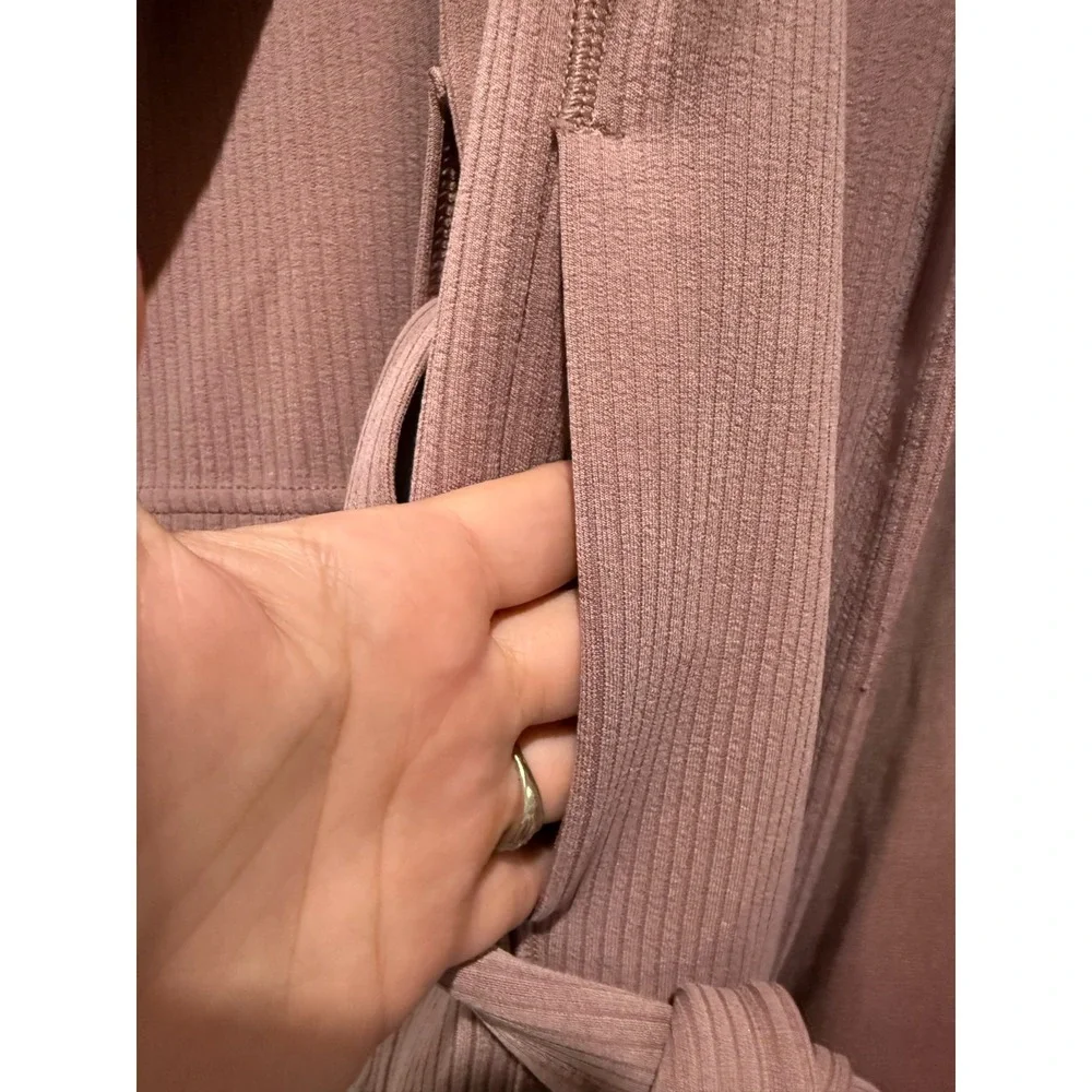 Lululemon Ribbed Softstreme Belted Wrap Robe Size 4 Twilight Rose Pink Cardigan